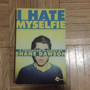 I hate myselfie autographed book